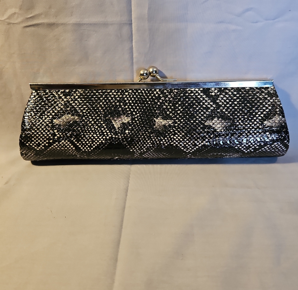 Black/Grey Clutch